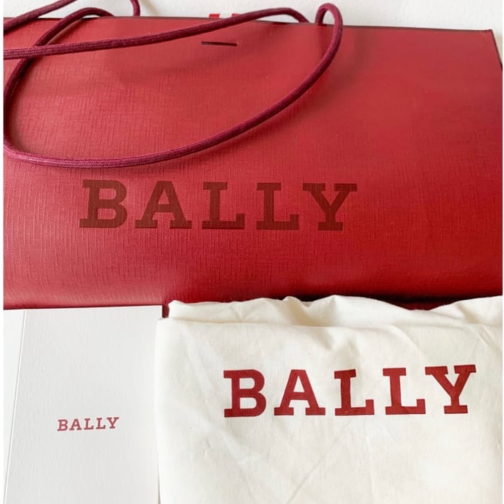 👜 BALLY Ladies Janelle Buckle Shoulder Bag - Picture 10 of 10